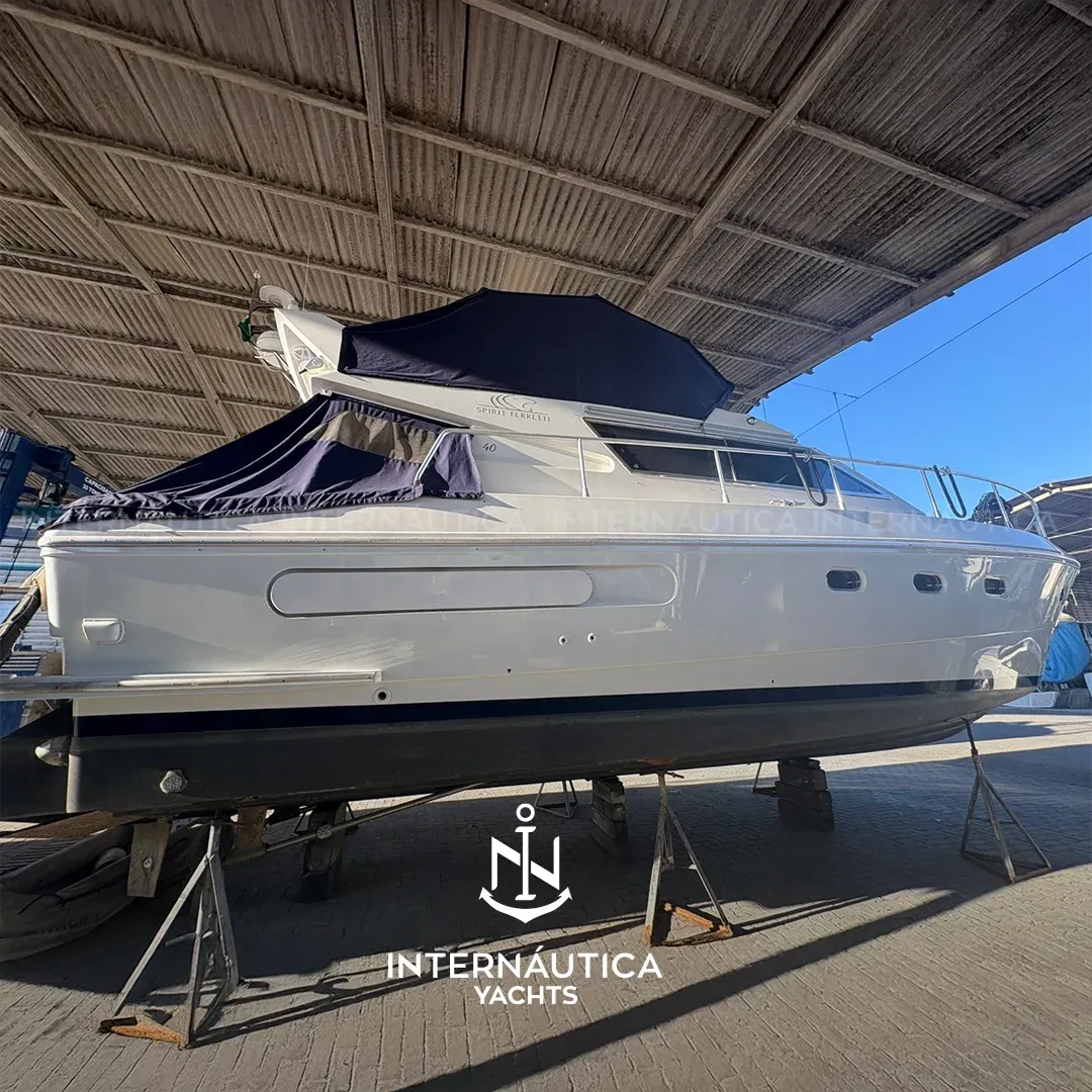 Ferretti SPIRIT 40 1992 à venda — Internáutica Yachts