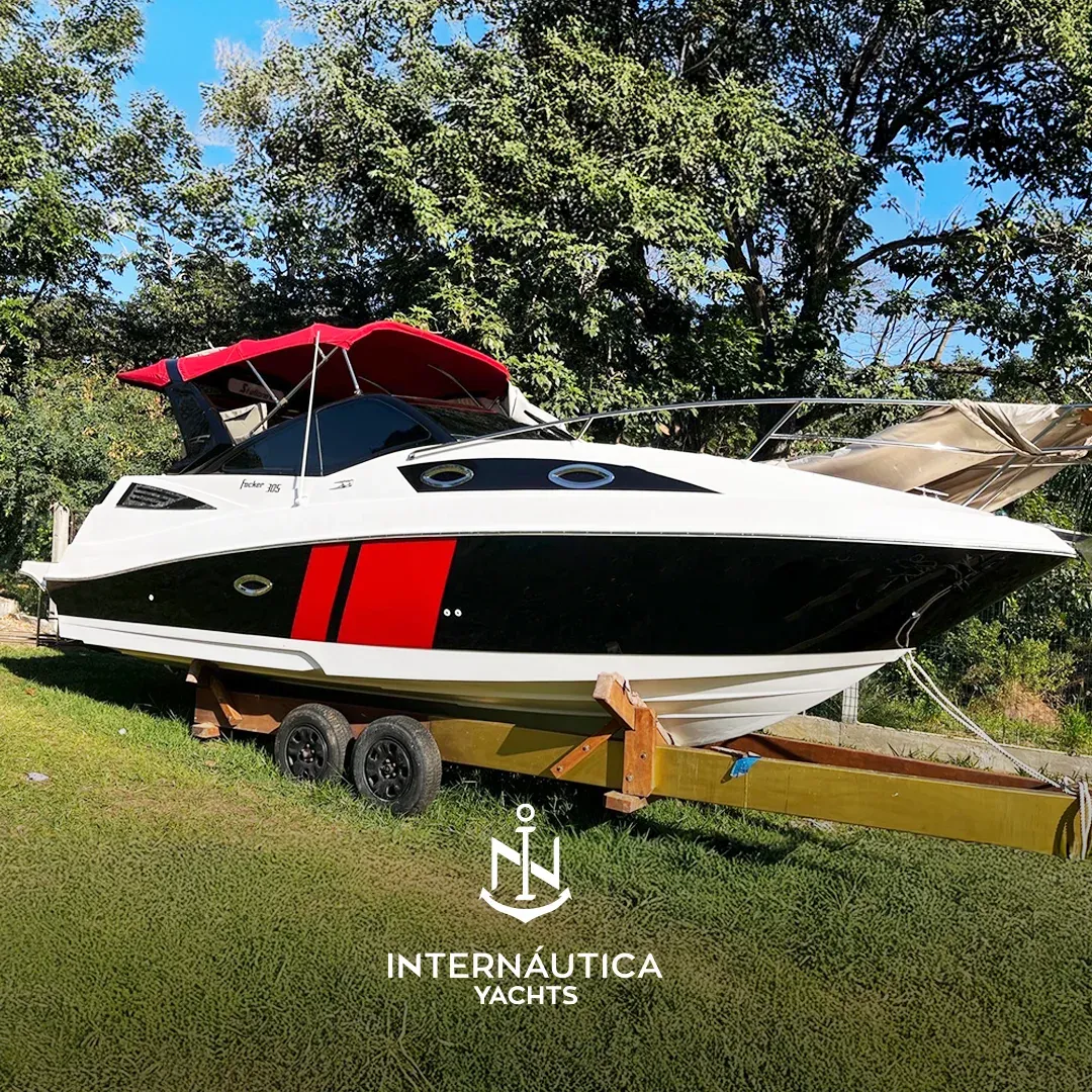Fibrafort FOCKER 305 2012 à venda — Internáutica Yachts