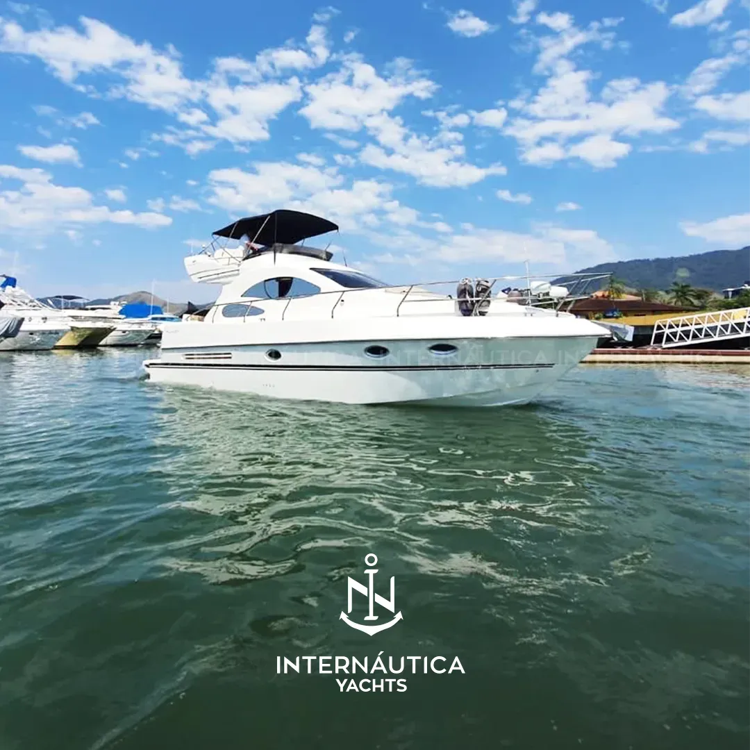 Intermarine 380 FULL 2007 à venda — Internáutica Yachts