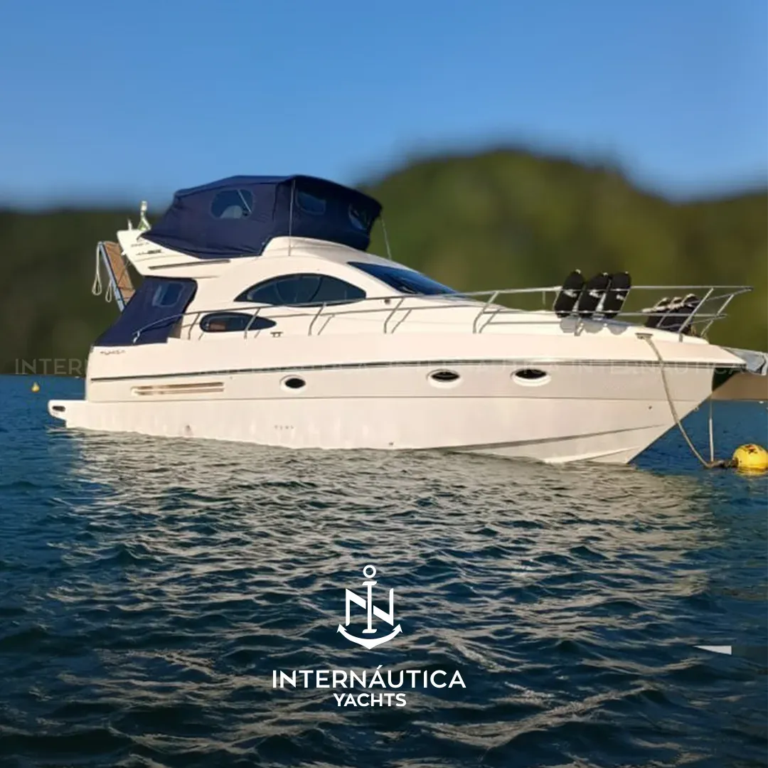 Intermarine 380 FULL 2008 à venda — Internáutica Yachts