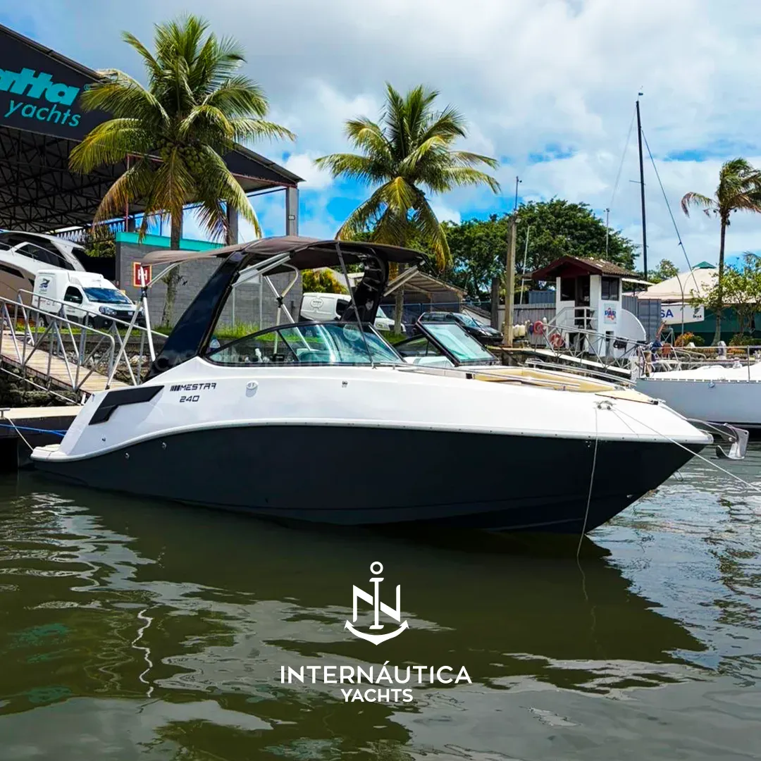 Mestra  240 2020 à venda — Internáutica Yachts