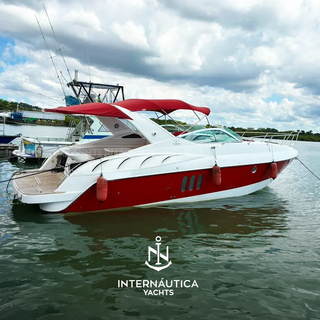 Phantom 360 2012 à venda — Internáutica Yachts