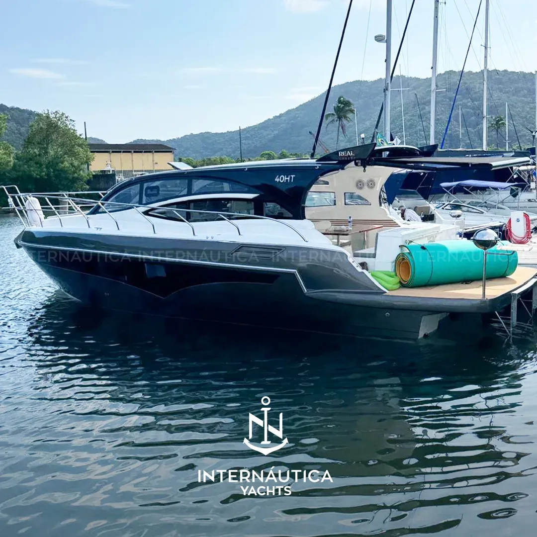 Real 40 2023 à venda — Internáutica Yachts