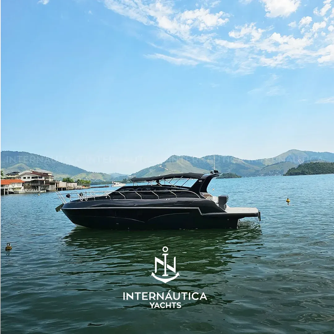 Real 40 CABRIOLET 2023 à venda — Internáutica Yachts