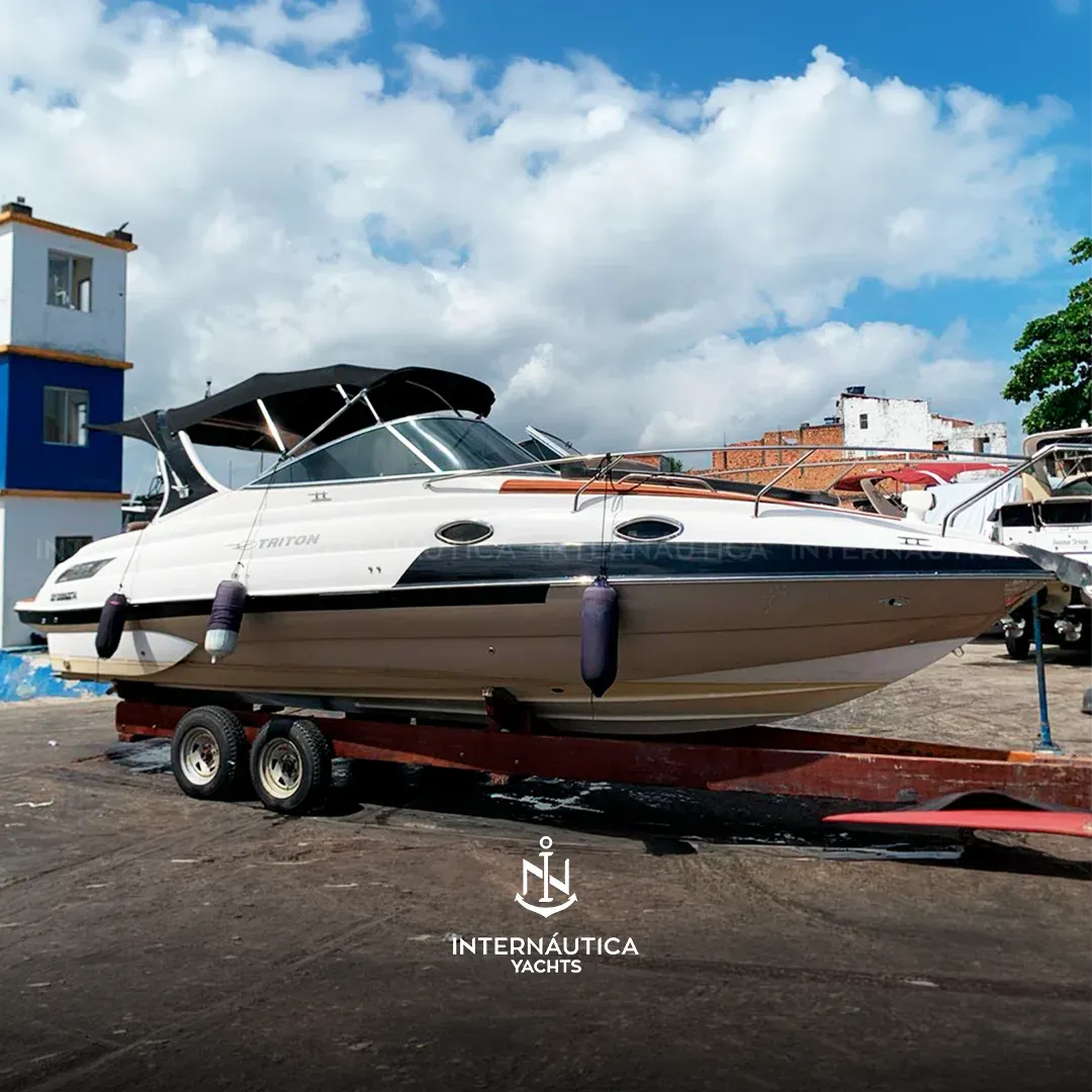 Triton 295 2014 à venda — Internáutica Yachts